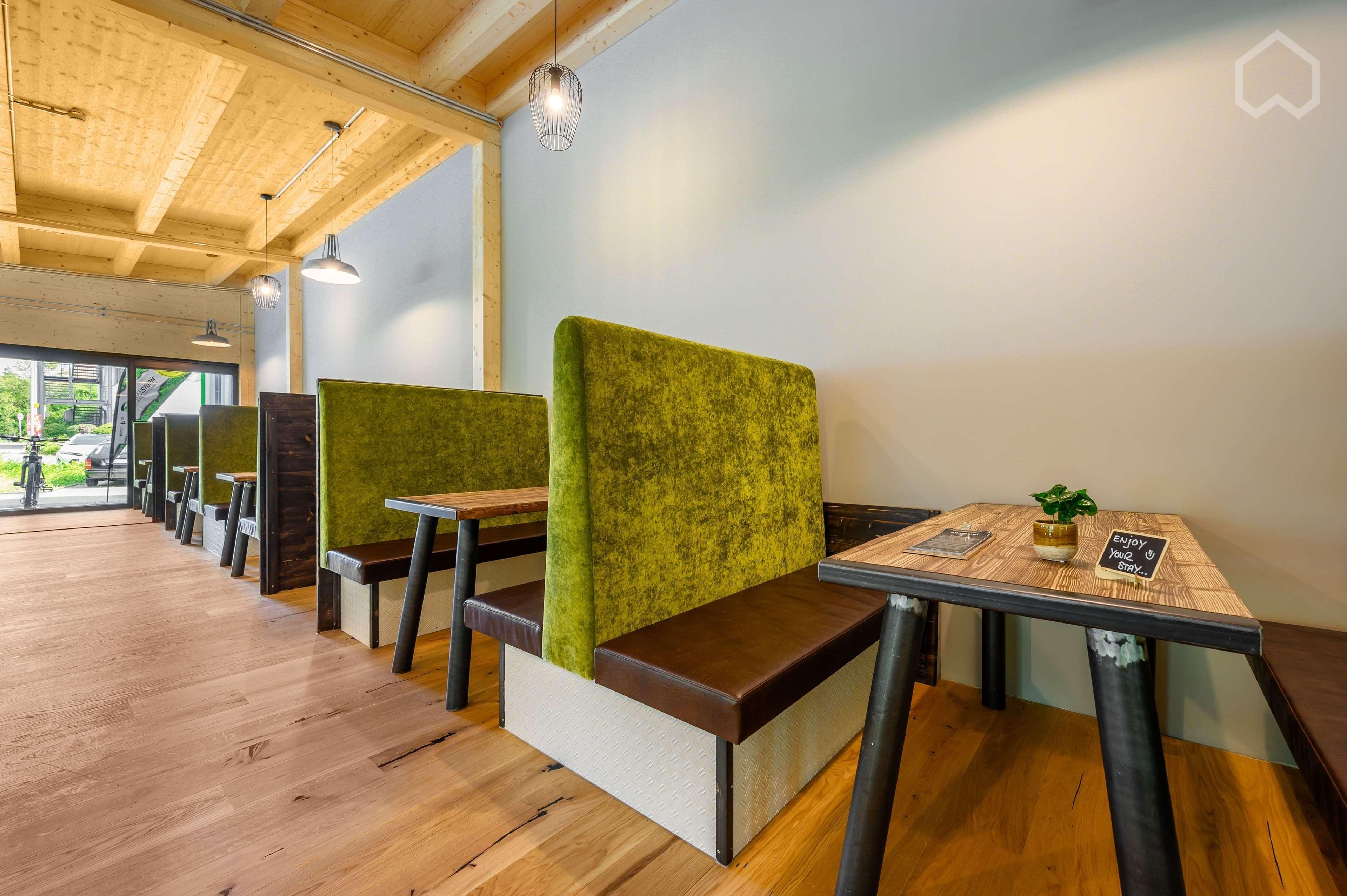 Loftstyle Hotel Eningen; Sure Hotel Collection By BW Eningen unter Achalm エクステリア 写真